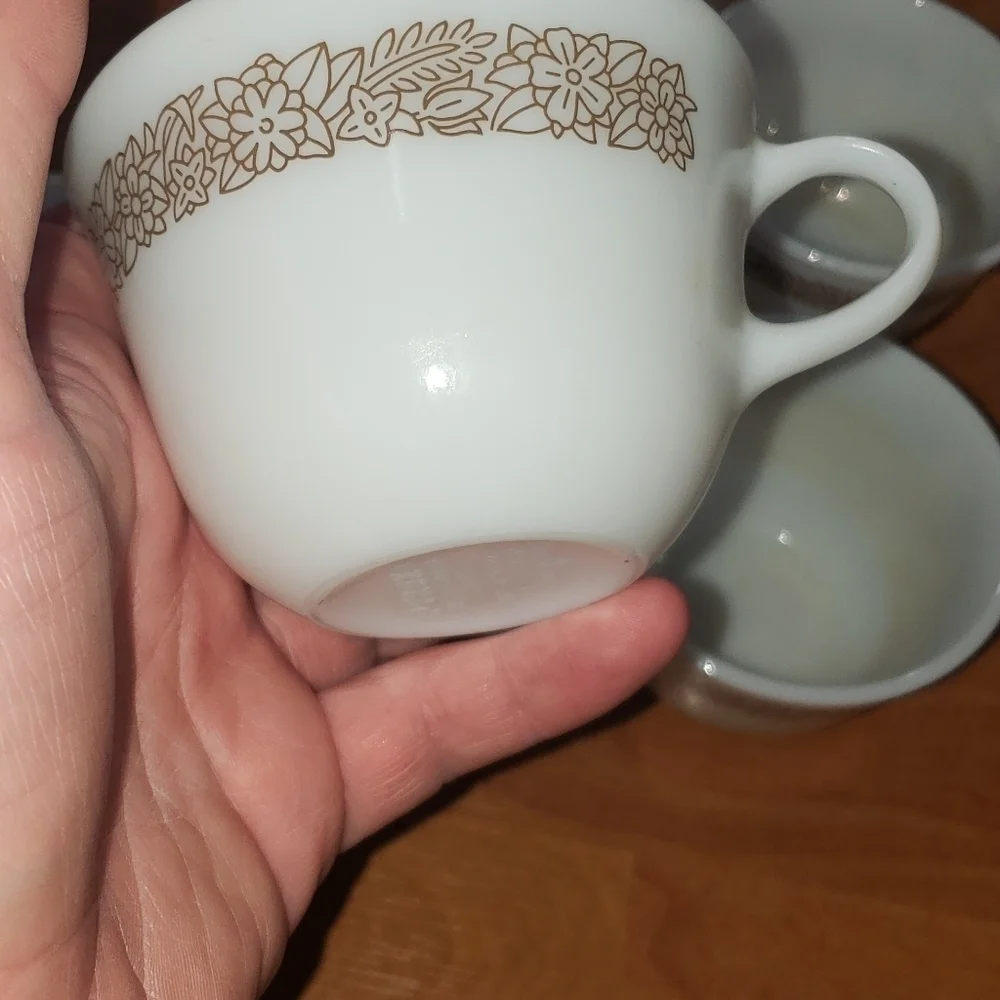 Set of 4 Pyrex Woodland Brown Coffee Tea Cup Mug Corelle Corning Ware Pattern
